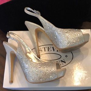 Steve Madden Lyddia Rhinestone stiletto platform heels + original box